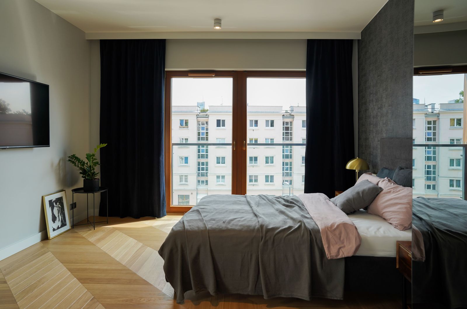 MODERN AND SPACIOUS studio flat with bed on PAWIA STREET / WOLA DISTRICT | photo 3