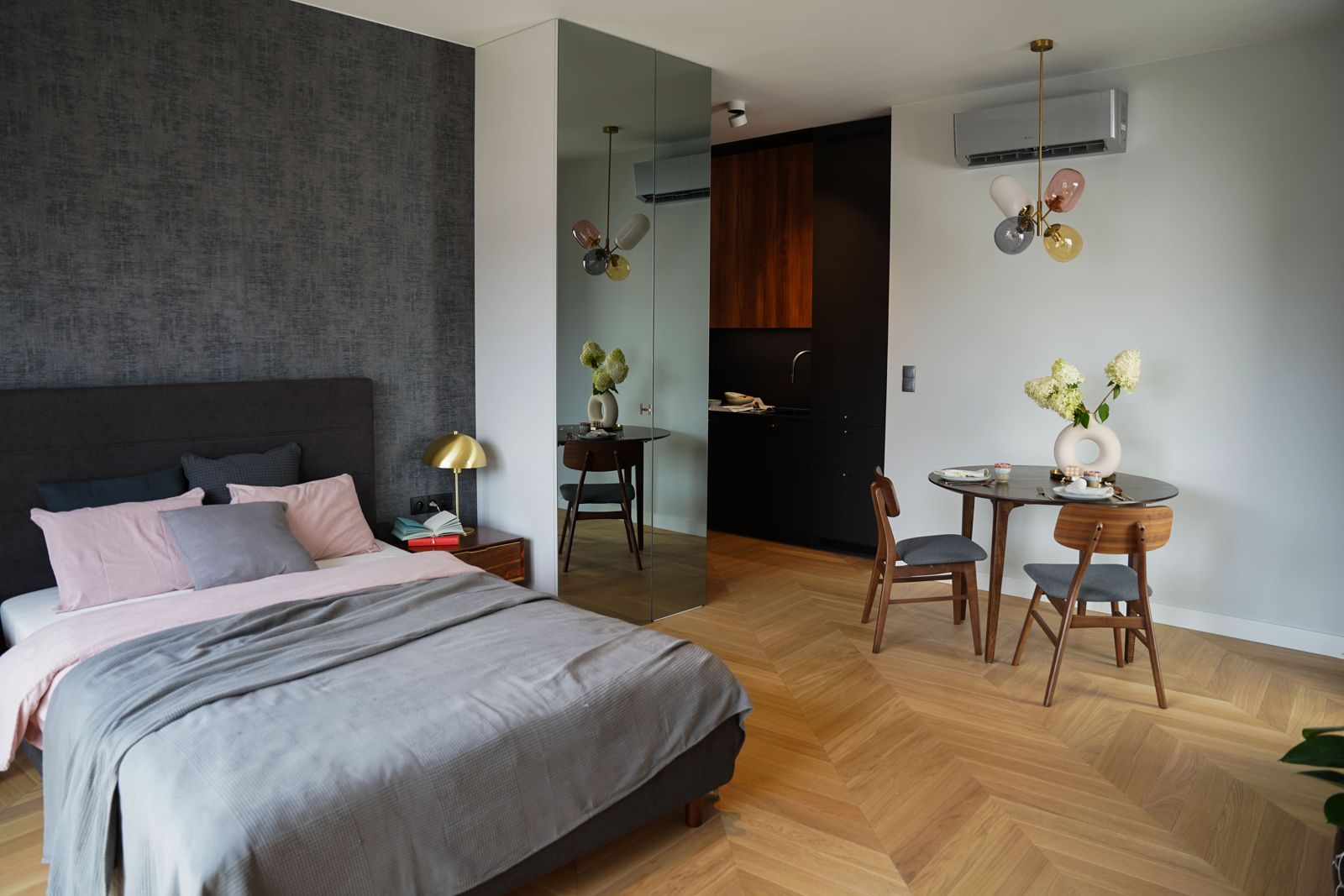 MODERN AND SPACIOUS studio flat with bed on PAWIA STREET / WOLA DISTRICT
