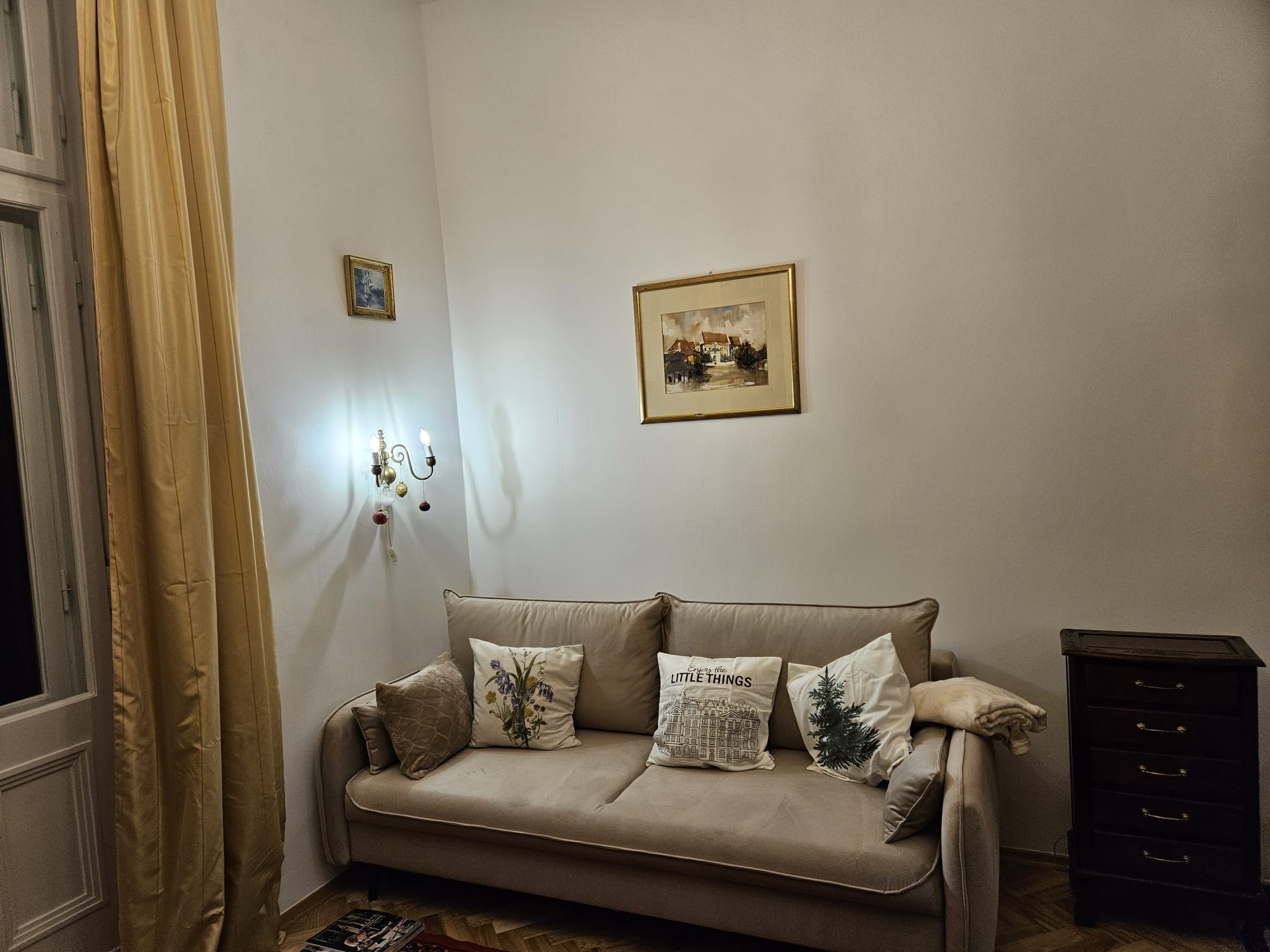 Monolocale con Balcone | Via Hoża | Soffitti Alti I CENTRO CITTÀ
