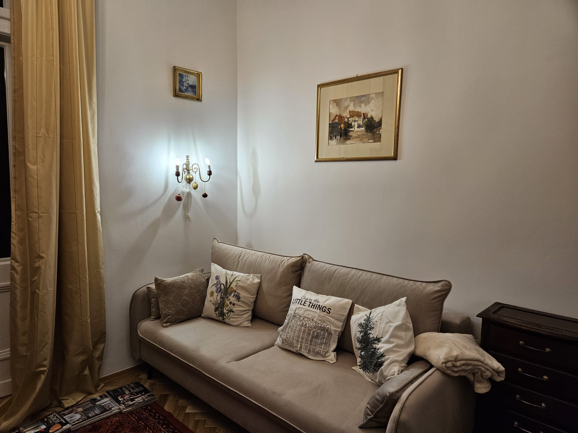 Monolocale con Balcone | Via Hoża | Soffitti Alti I CENTRO CITTÀ