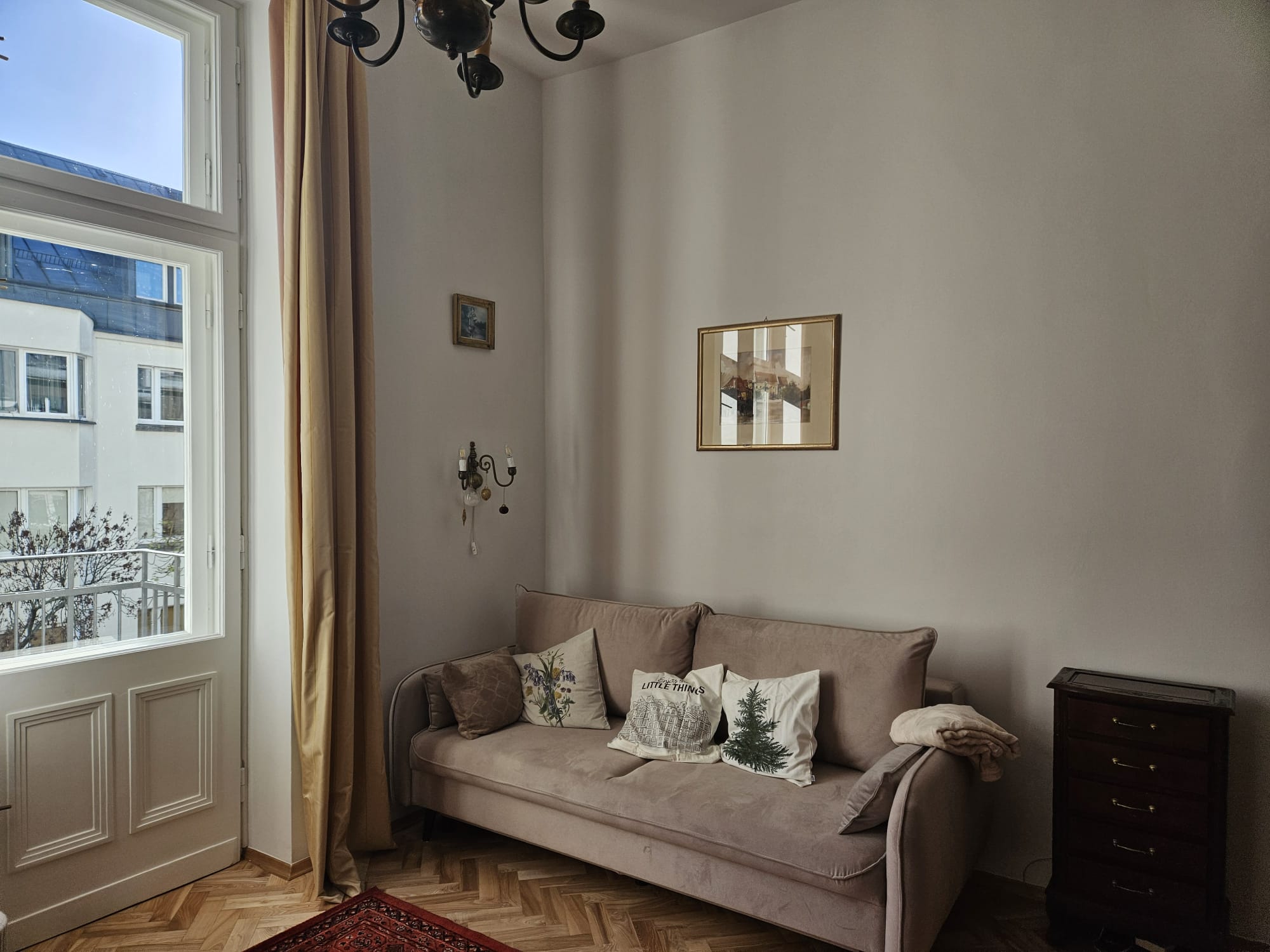 Studio Apartment with Balcony | Hoża Street | High Ceilings I CITY CENTER