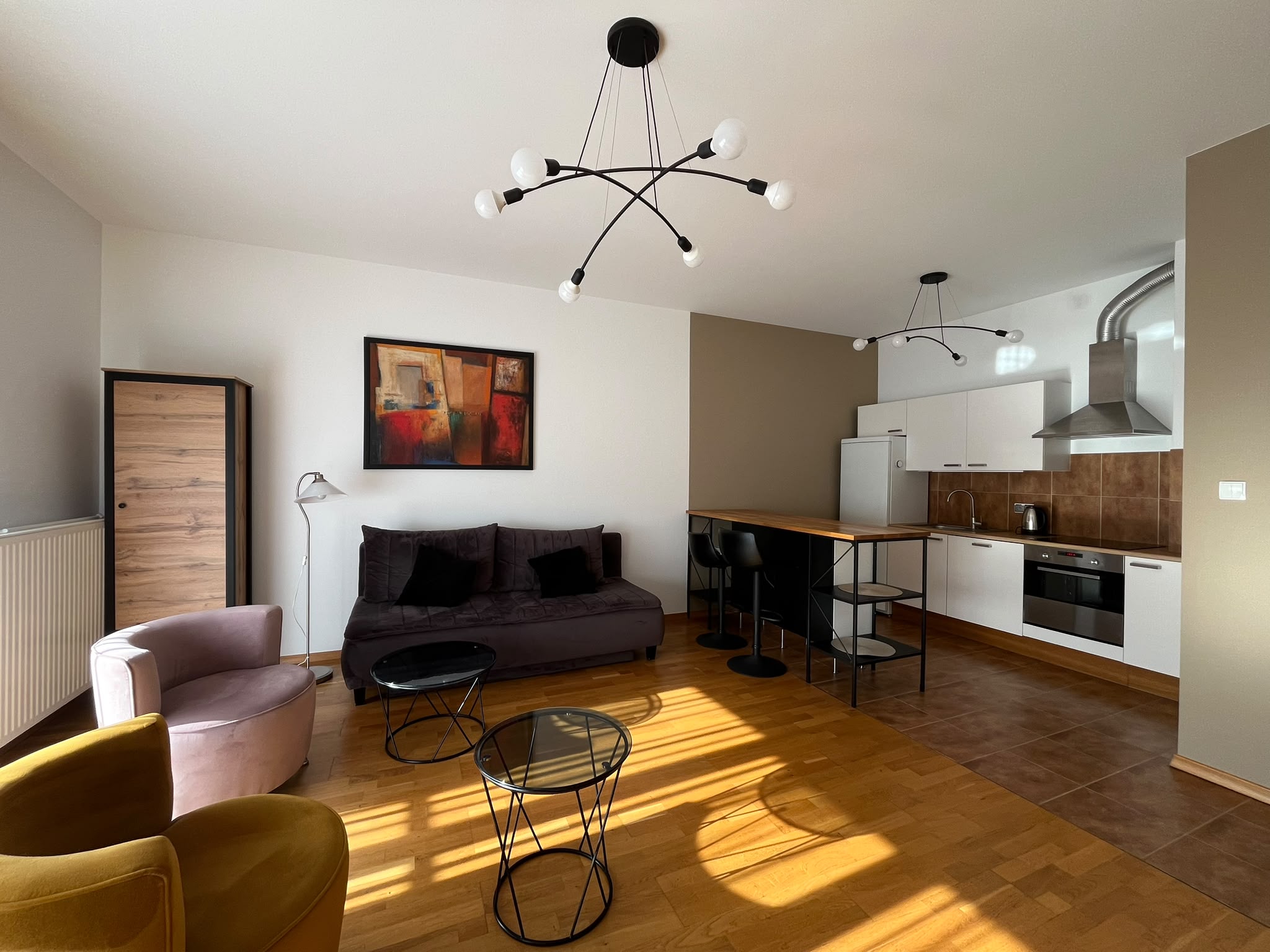 SPACIOUS and COZY 2-room flat with BALCONY AND AC in URSUS DISTRICT close to SKM
