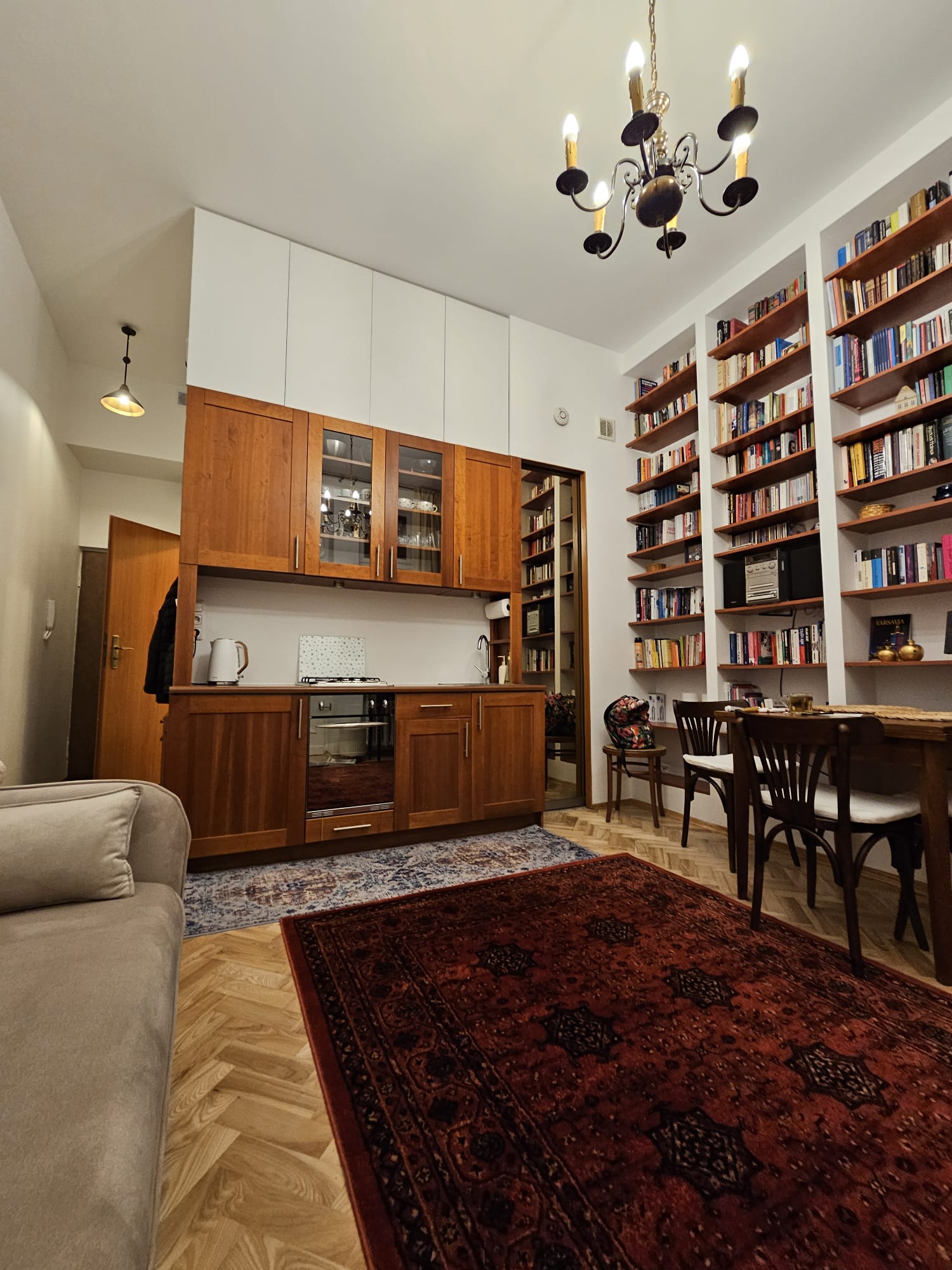 Studio Apartment with Balcony | Hoża Street | High Ceilings I CITY CENTER