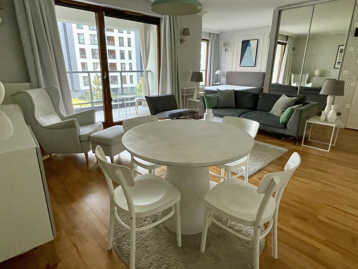 SPACIOUS STUDIO WITH BALCONY | WOLA DISTRICT