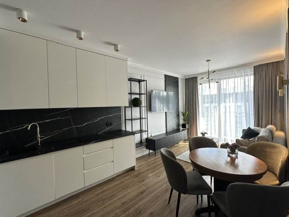 PREMIUM 2-ROOM | WOLA DISTRICT