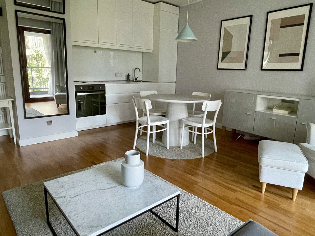 SPACIOUS STUDIO WITH BALCONY | WOLA DISTRICT
