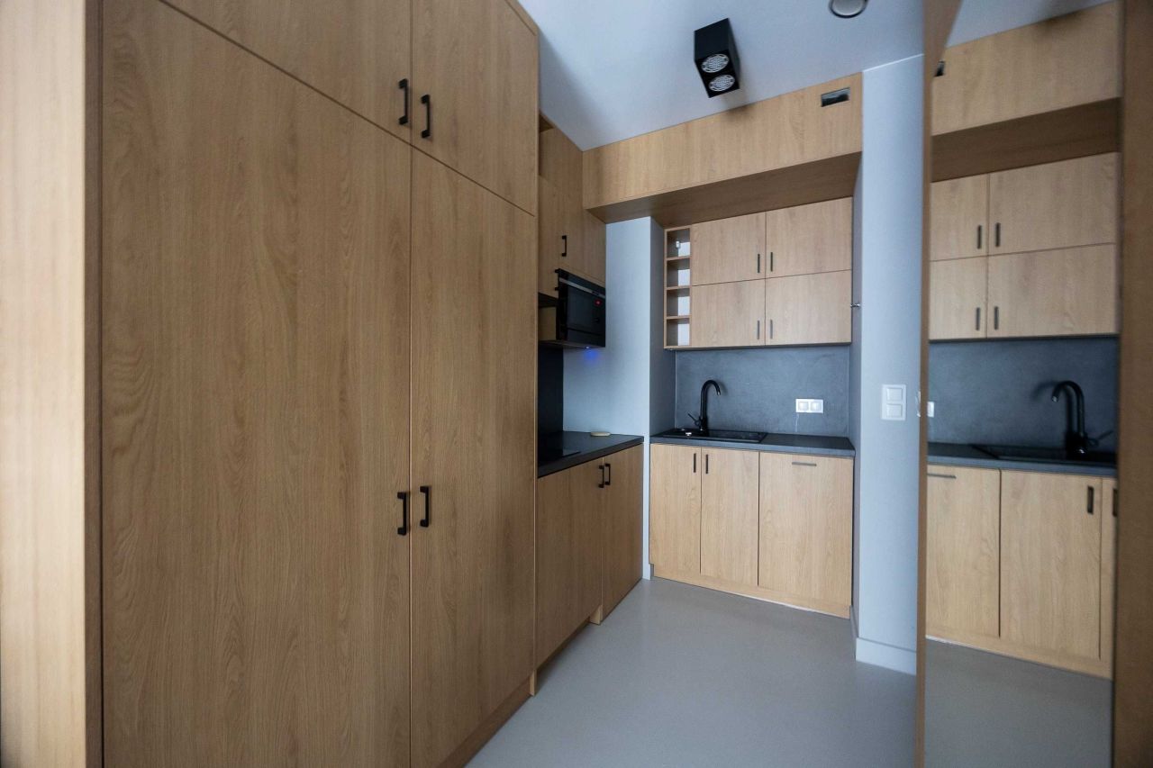 MODERN STUDIO | BALCONY | METRO | WOLA DISTRICT