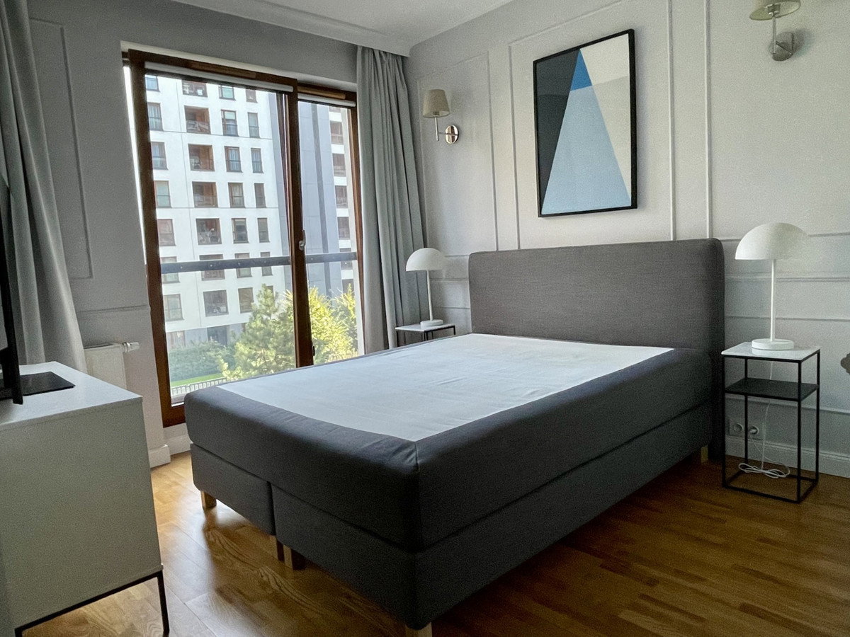 SPACIOUS STUDIO WITH BALCONY | WOLA DISTRICT