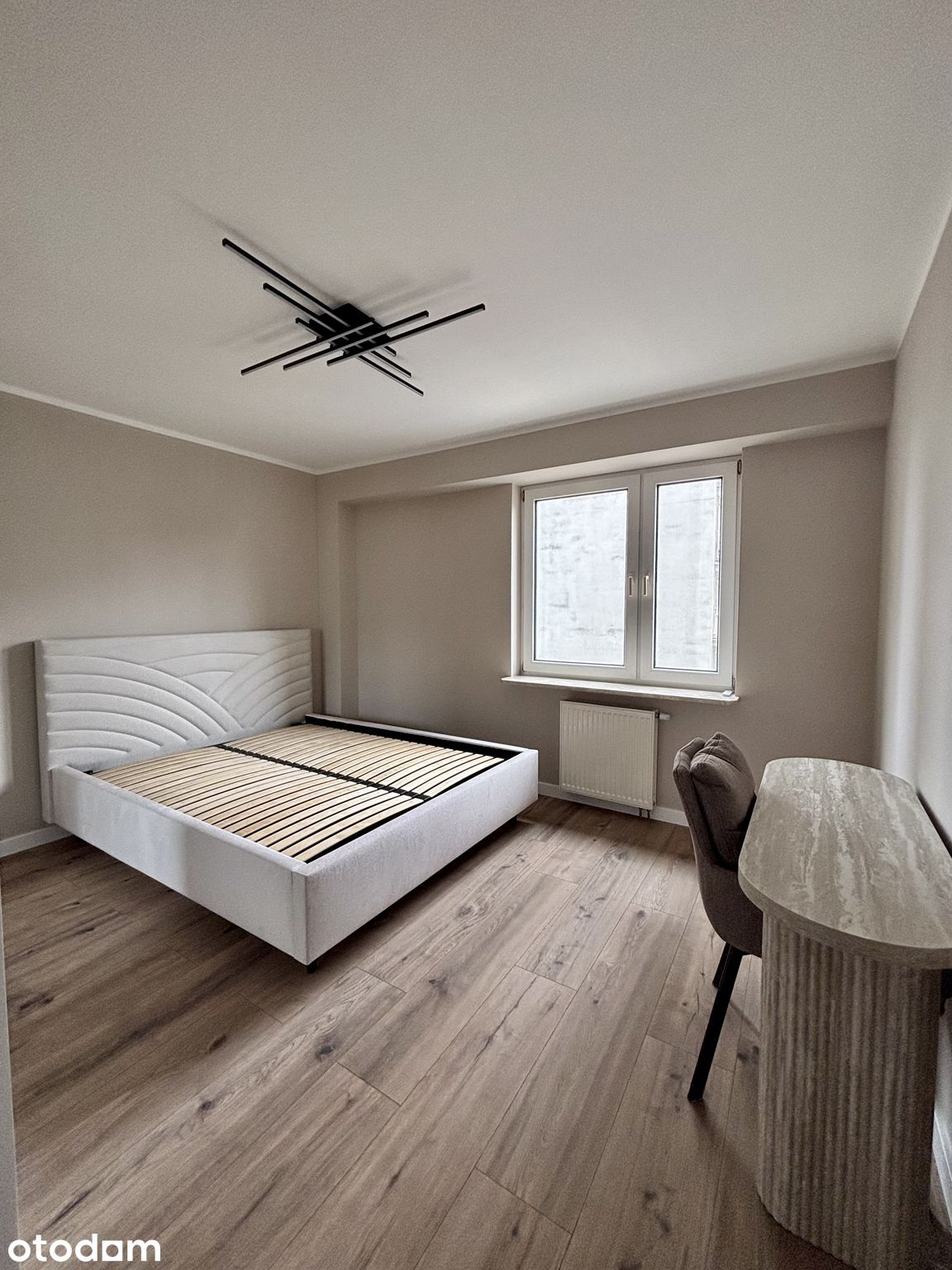 SPACIOUS 2-ROOM + GARAGE, BALCONY | WOLA DISTRICT