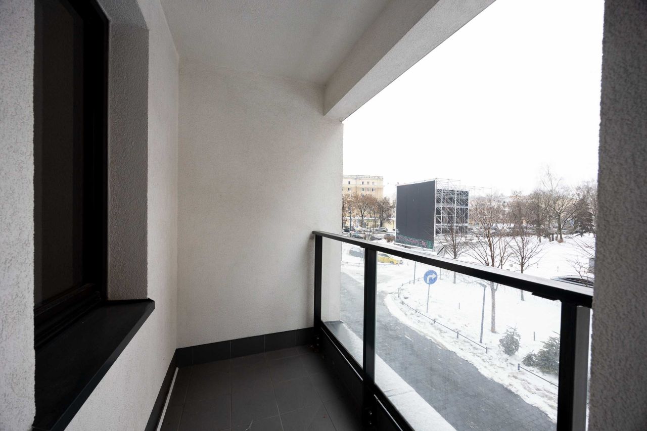 MODERN STUDIO | BALCONY | METRO | WOLA DISTRICT