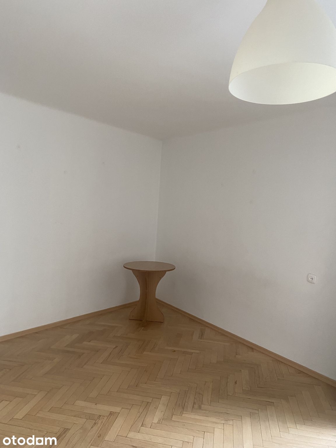 BRIGHT AND QUIET STUDIO | CENTRUM DISTRICT
