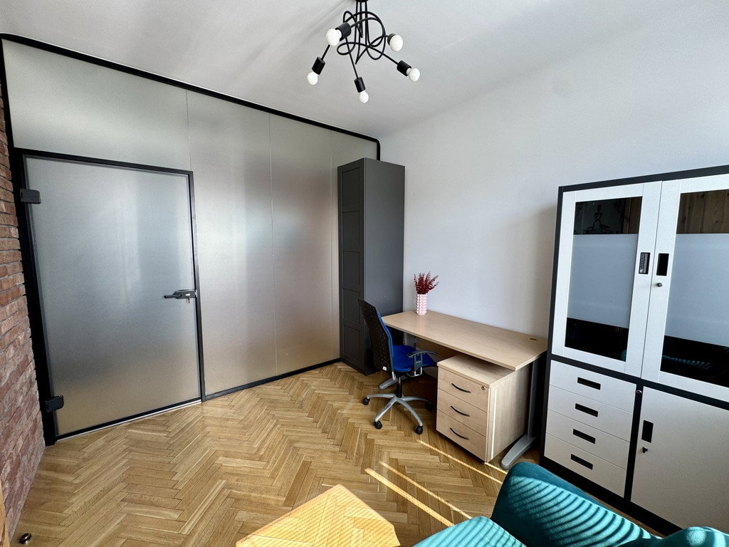 PREMIUM 3-ROOM + BALCONY| TOP FLOOR | ŚRÓDMIEŚCIE DISTRICT
